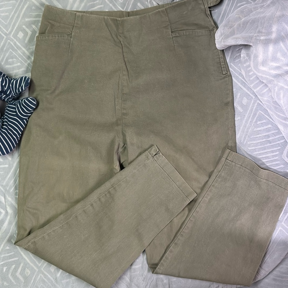 Cherokee pants